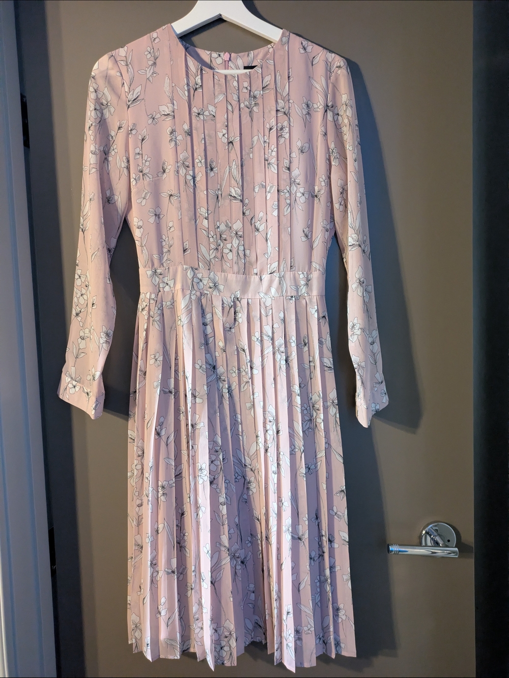 Marks & Spencer Autograph Pleated Floral Midi Dress Dusty Pink Size 2 Romantic